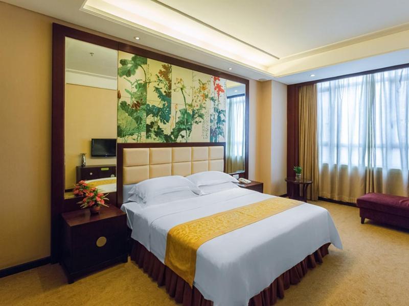 Vienna Hotel Lufeng Peopole Road Ngoại thất bức ảnh
