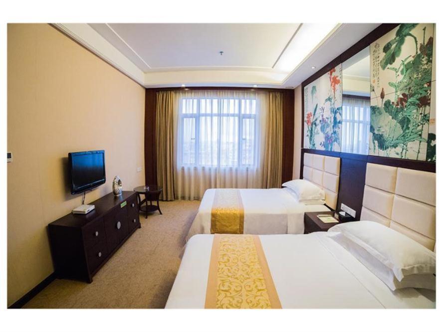 Vienna Hotel Lufeng Peopole Road Ngoại thất bức ảnh
